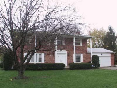 727 Silverhedge Dr, Cincinnati, OH 45231 photo 1