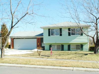 11878 Hamden Dr, Forest Park, OH 45240 photo 1