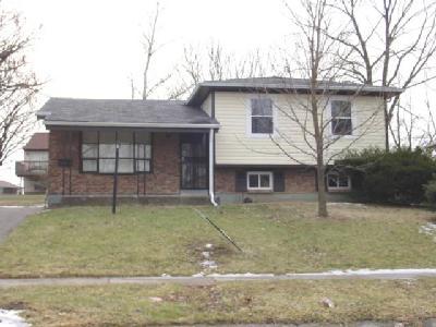 1213 Dixie Ct, Lincoln Heights, OH 45215 photo 3