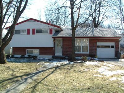 665 Fairborn Dr, Forest Park, OH 45240 photo 1