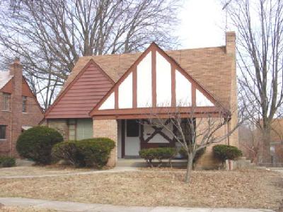 1000 Ebony Ln, Cincinnati, OH 45224 photo 3