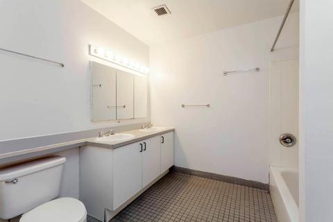 215 Warner St, Cincinnati, OH 45219 photo 4