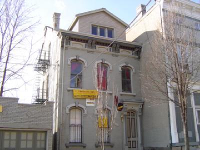 215 Warner St, Cincinnati, OH 45219 photo 3