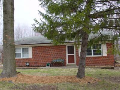 844 Carol Dr, Cincinnati, OH 45245 photo 2