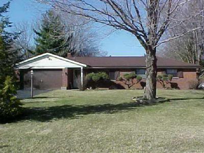 752 Jarole Dr, Cincinnati, OH 45245 photo 3