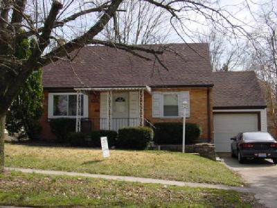 1047 Hempstead Dr, Cincinnati, OH 45231 photo 1