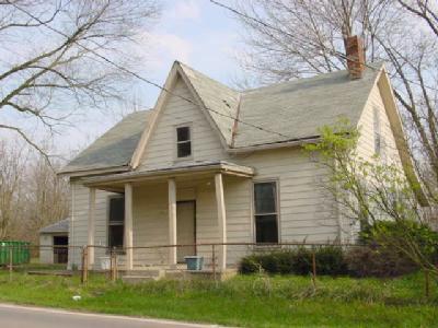 910 Locust Corner Rd, Cincinnati, OH 45245 photo 2