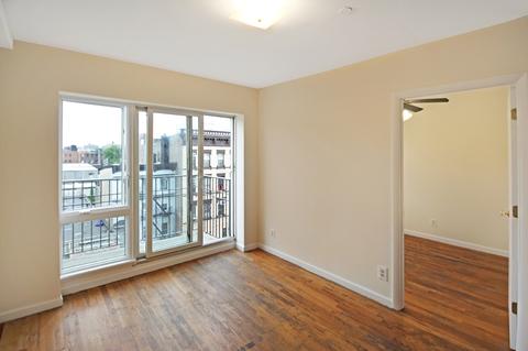 6000 Elbrook Ave, Cincinnati, OH 45237 photo 2