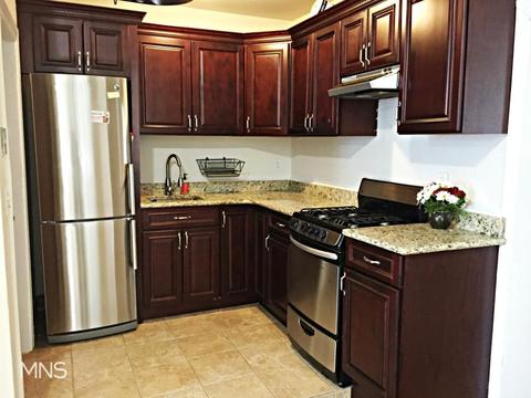 520 Flatt Ter, Cincinnati, OH 45232 photo 1