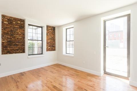 2206 E Hill Ave, Cincinnati, OH 45208 photo 5