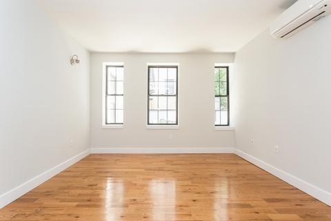 2206 E Hill Ave, Cincinnati, OH 45208 photo 8