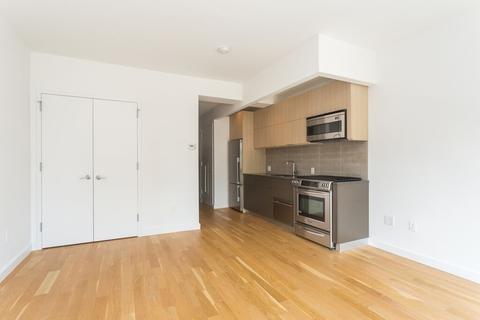 4303 Thirty Third Ave, Cincinnati, OH 45209 photo 2