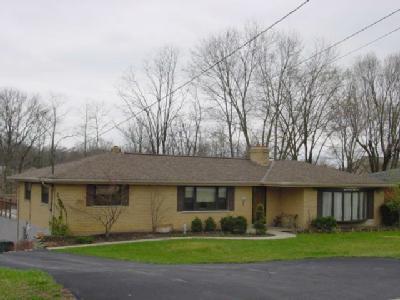 889 Sycamore Blvd, Cincinnati, OH 45245 photo 1