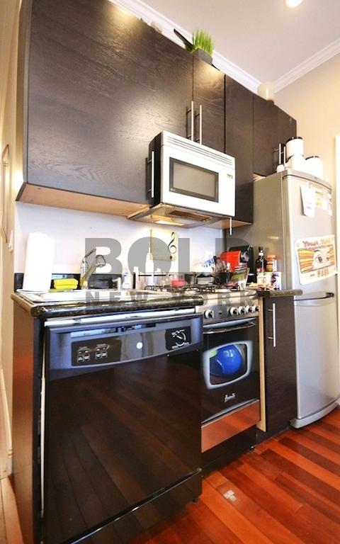 6430 Pace Ave, Cincinnati, OH 45213 photo 2