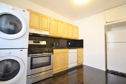 3052 Lischer Ave, Cincinnati, OH 45211 photo 5
