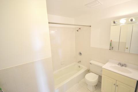 3052 Lischer Ave, Cincinnati, OH 45211 photo 7