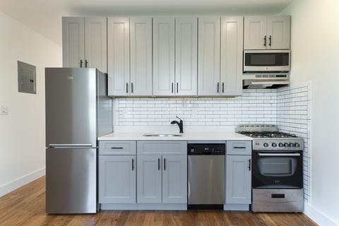 2903 Alpine Ter, Cincinnati, OH 45208 photo 1