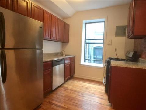 5708 Adelphi St, Cincinnati, OH 45227 photo 2