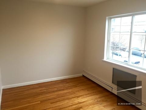 2389 Flora St, Cincinnati, OH 45219 photo 1