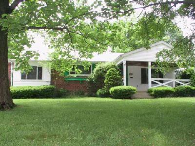 7145 Greenfringe Dr, Cincinnati, OH 45224 photo 3