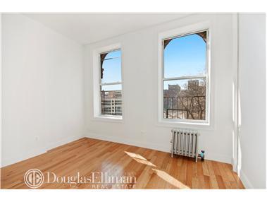 1641 Denham St, Cincinnati, OH 45225 photo 2