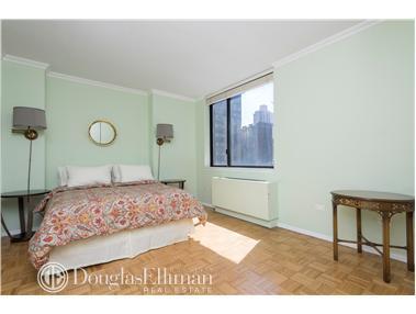 1623 Powers St, Cincinnati, OH 45223 photo 7
