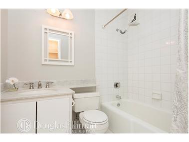 1623 Powers St, Cincinnati, OH 45223 photo 8