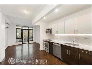 345 Ada St, Cincinnati, OH 45219 photo 3