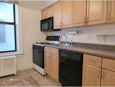 657 Chateau Dr, Cincinnati, OH 45244 photo 7