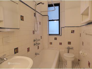 657 Chateau Dr, Cincinnati, OH 45244 photo 9