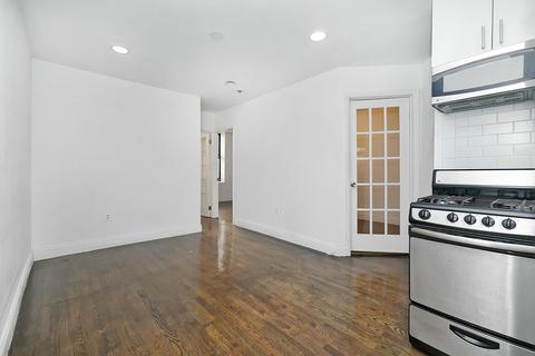 8165 Hollybrook Ct, Cincinnati, OH 45239 photo 6