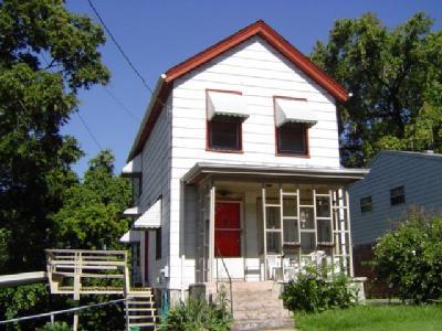 3585 Purdue St, Cincinnati, OH 45220 photo 3