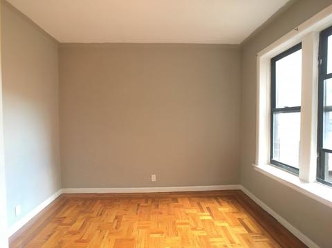 3585 Purdue St, Cincinnati, OH 45220 photo 1