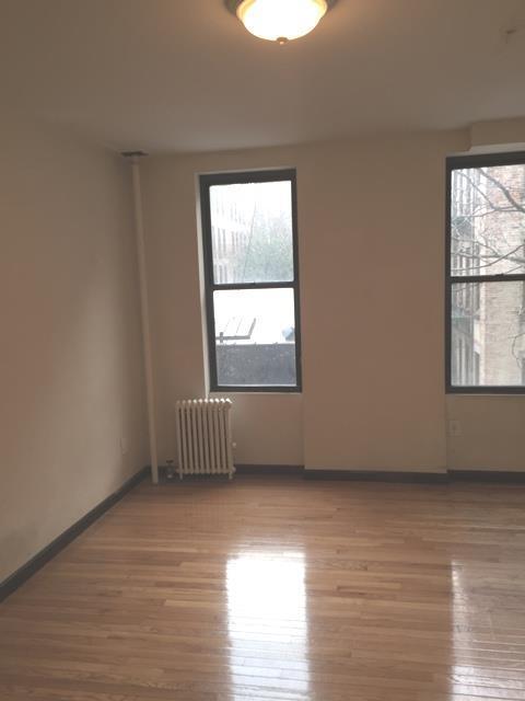 3048 Hull Ave, Cincinnati, OH 45211 photo 1