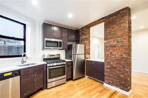 945 Olive Ave, Cincinnati, OH 45205 photo 1