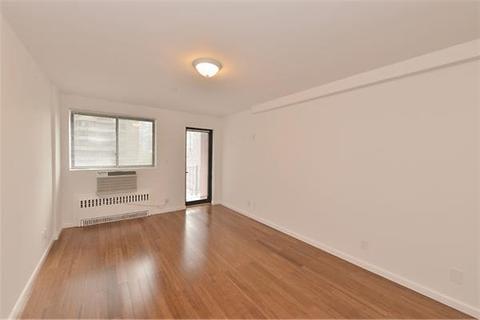 5726 Prentice St, Cincinnati, OH 45227 photo 5