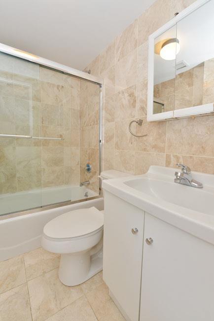 7675 Cayuga Dr, Cincinnati, OH 45243 photo 2