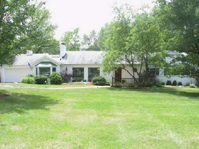 7675 Cayuga Dr, Cincinnati, OH 45243 photo 3