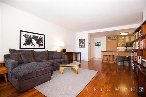 8237 Anthony Wayne Ave, Cincinnati, OH 45216 photo 2