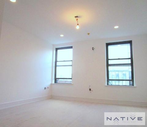 517 Flatt Ter, Cincinnati, OH 45232 photo 4