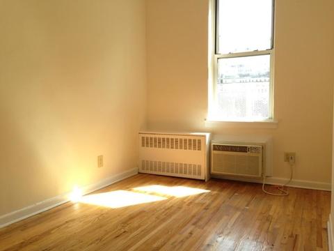1741 Sutton Ave, Cincinnati, OH 45230 photo 1