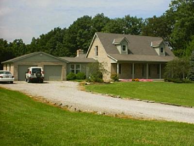 10915 Armstrong Rd, Pleasant Plain, OH 45162 photo 2