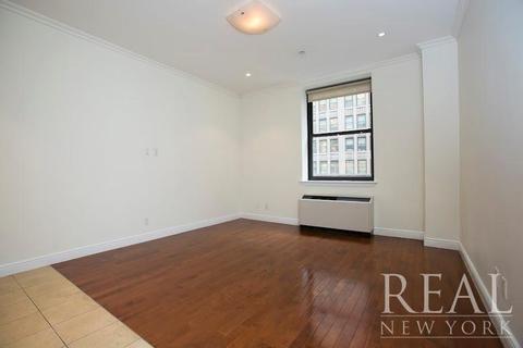 905 High St, Eaton, OH 45320 photo 1