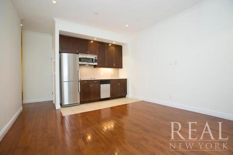 905 High St, Eaton, OH 45320 photo 2