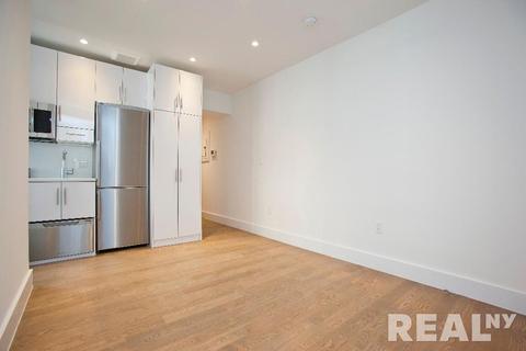 2255 Intern Ct, Cincinnati, OH 45239 photo 5