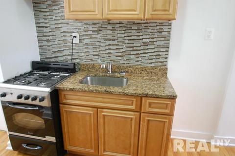 754 Steiner St, Cincinnati, OH 45204 photo 3