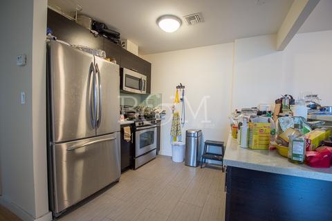 6238 Cary Ave, Cincinnati, OH 45224 photo 4