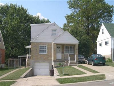 977 Edgetree Ln, Cincinnati, OH 45238 photo 3
