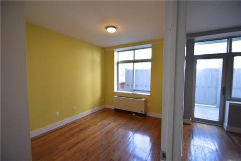 1401 Wittekind Ter, Cincinnati, OH 45224 photo 9