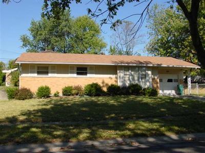 853 Glasgow Dr, Forest Park, OH 45240 photo 2